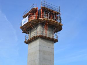 emergency centre’s reinforced concrete tower during the 7th concreting section