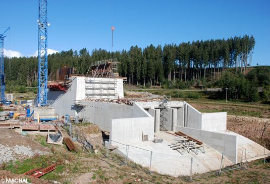 Überblick über Baustelle des Stauwerks Wolterdingen