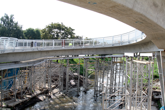 GASS Shoring System supporting bridge
