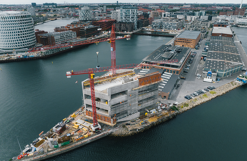 Vue sur la construction du siège du BIG Group