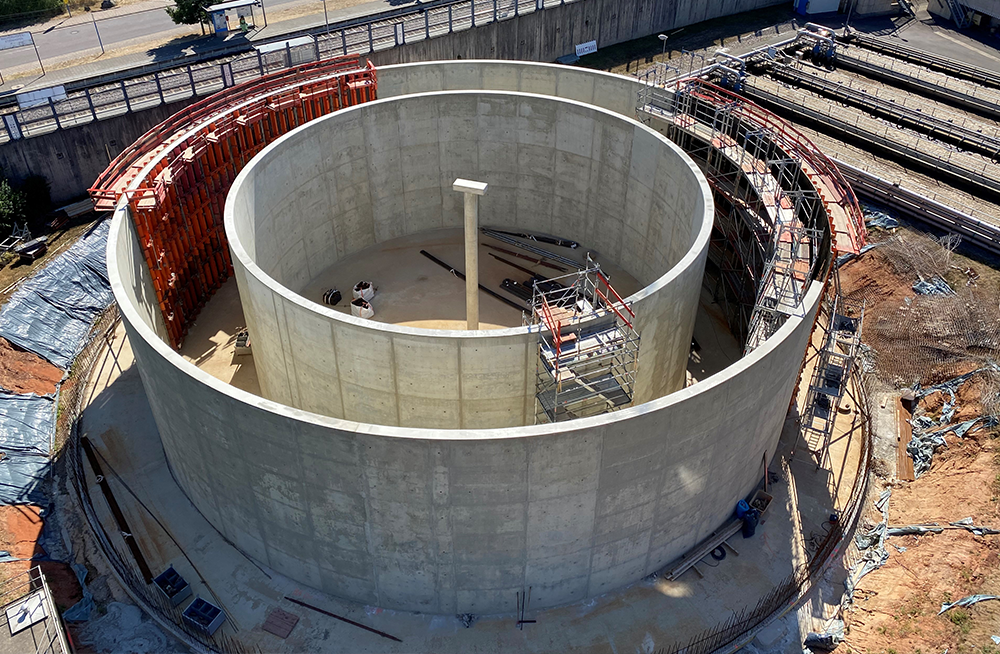 Construction of the sewage treatment plant in Walpershofen