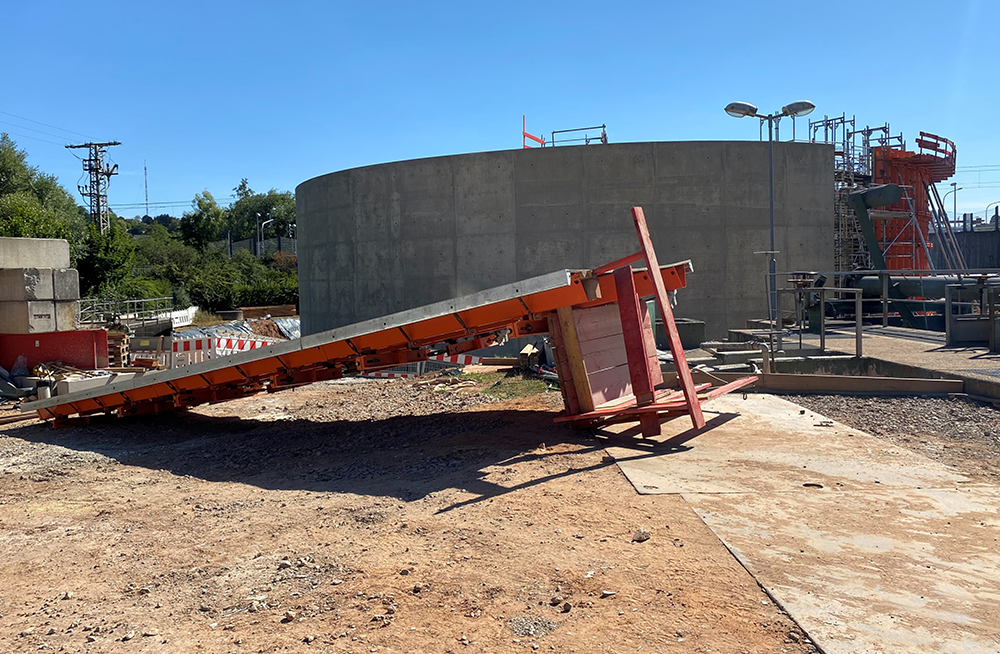 Segment of TTK circular formwork laying on the ground