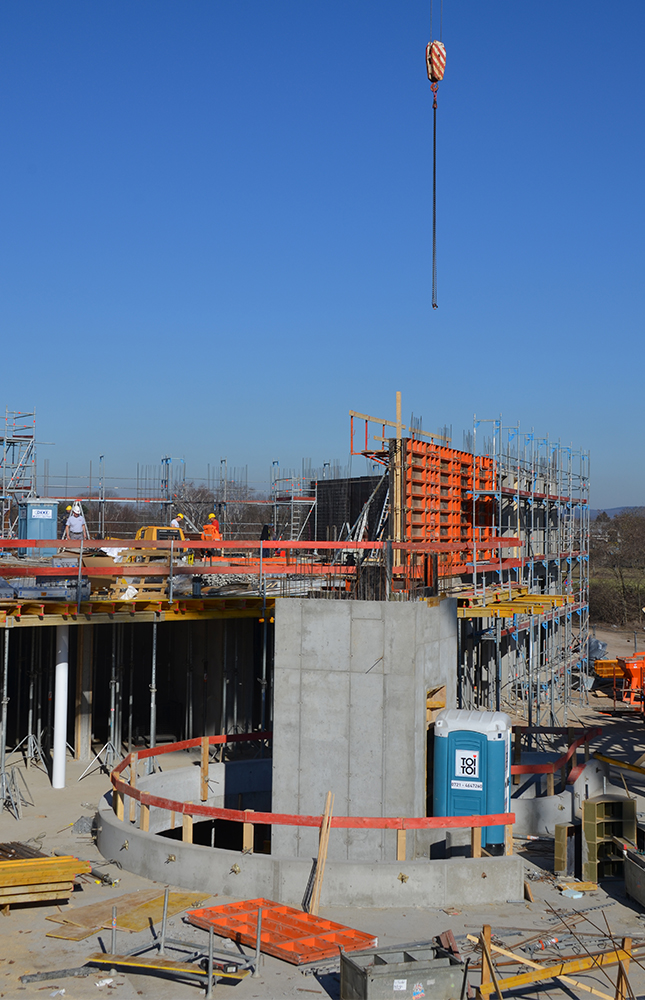 large-scale construction site with PASCHAL formwork