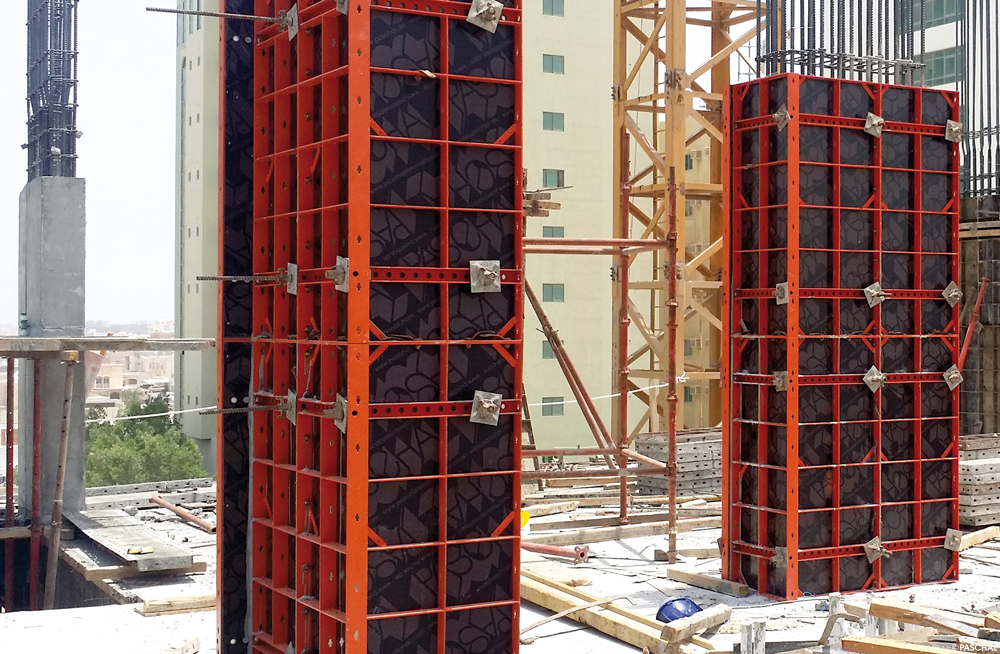 Modular column formwork adjustable