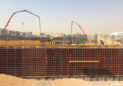 Universalschalung Raster als Wandschalung und PASCHAL Deck im Einsatz in Riad