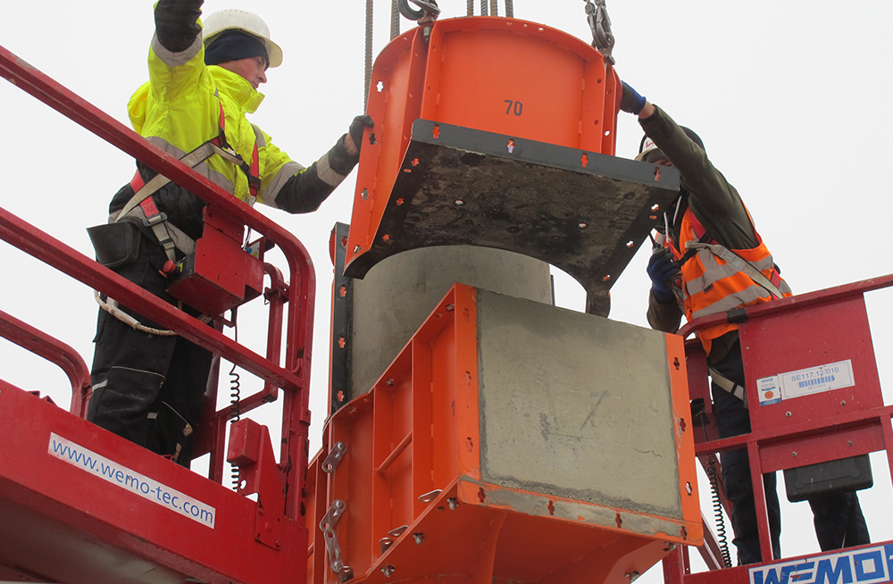 Stripping out the formwork