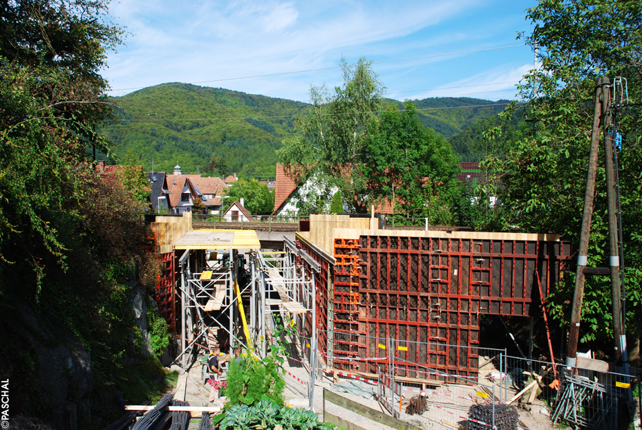Baustelle der Bahnunterführung in Steinach mit LOGO.3 Schalung