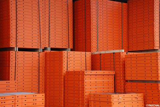 Schalung in Orange