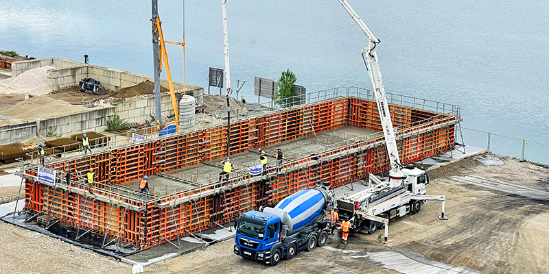 PASCHAL permet la construction d'une plate-forme flottante en béton pour le théâtre L'Île Ô à Lyon